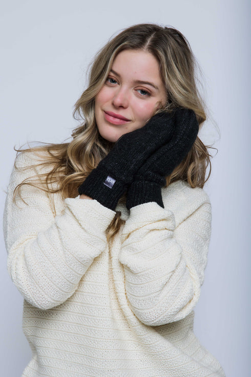 Snowflake-Lined Mitts